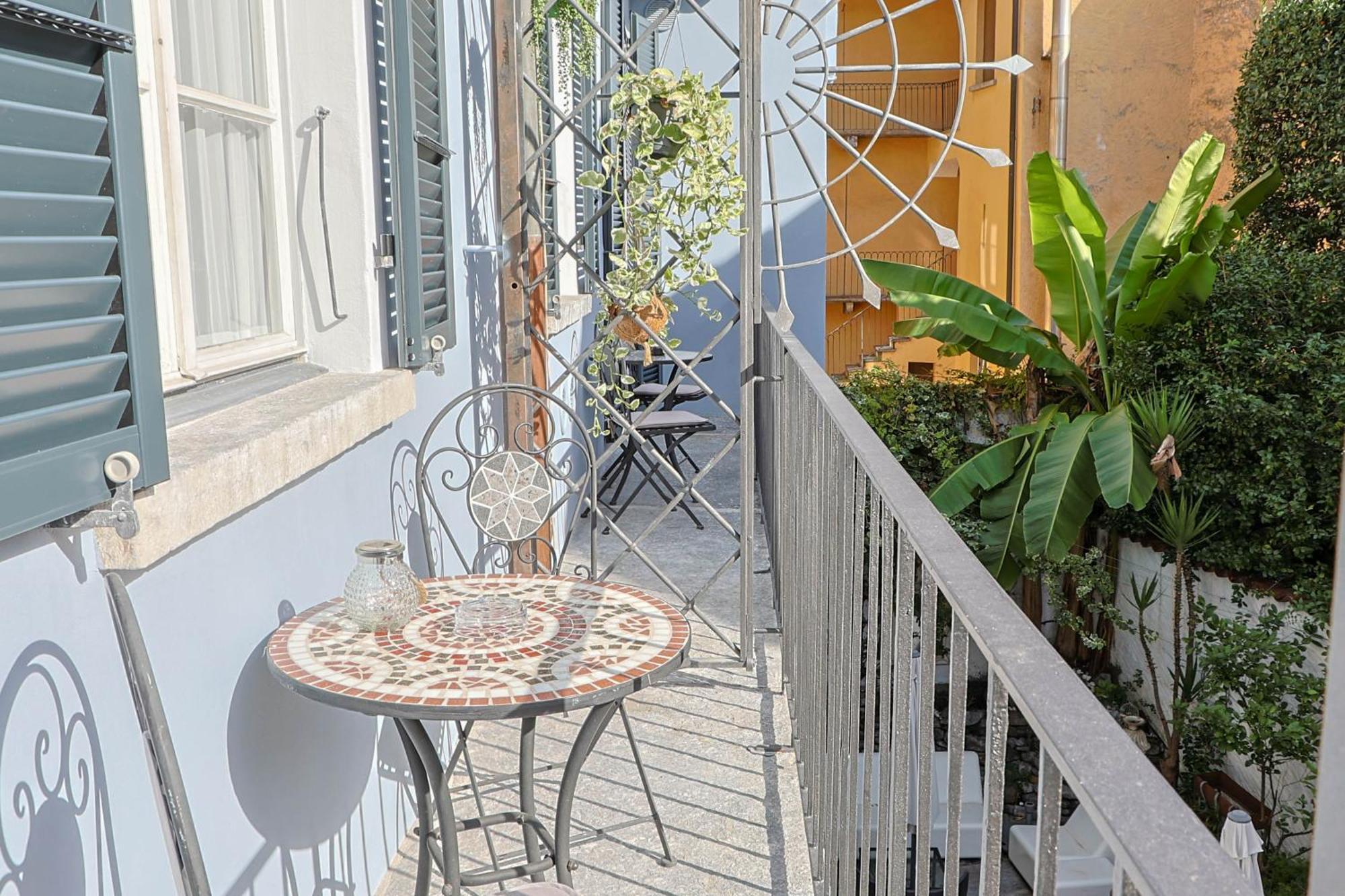 Caffe Dell'Arte Boutique Rooms Locarno Bagian luar foto