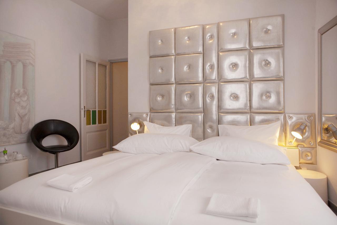 Caffe Dell'Arte Boutique Rooms Locarno Bagian luar foto